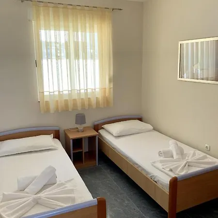 Orca Apartman *