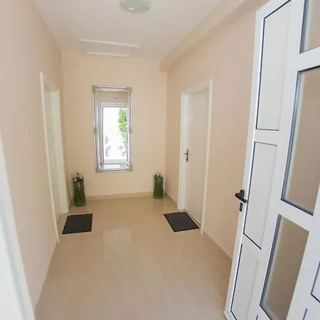 Orca Apartman Podaca